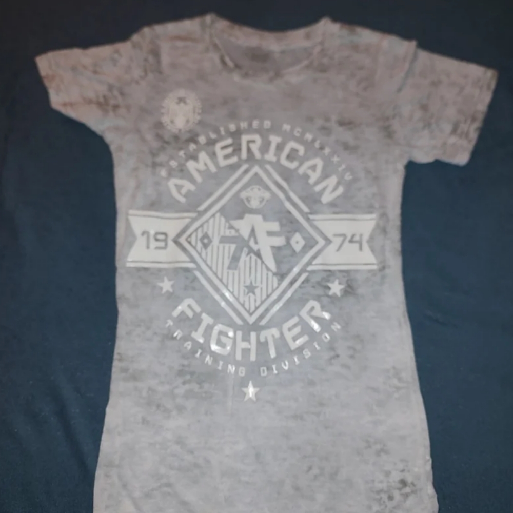 American Fighter Gray Short Sleeve Tee with Vintage Graphic